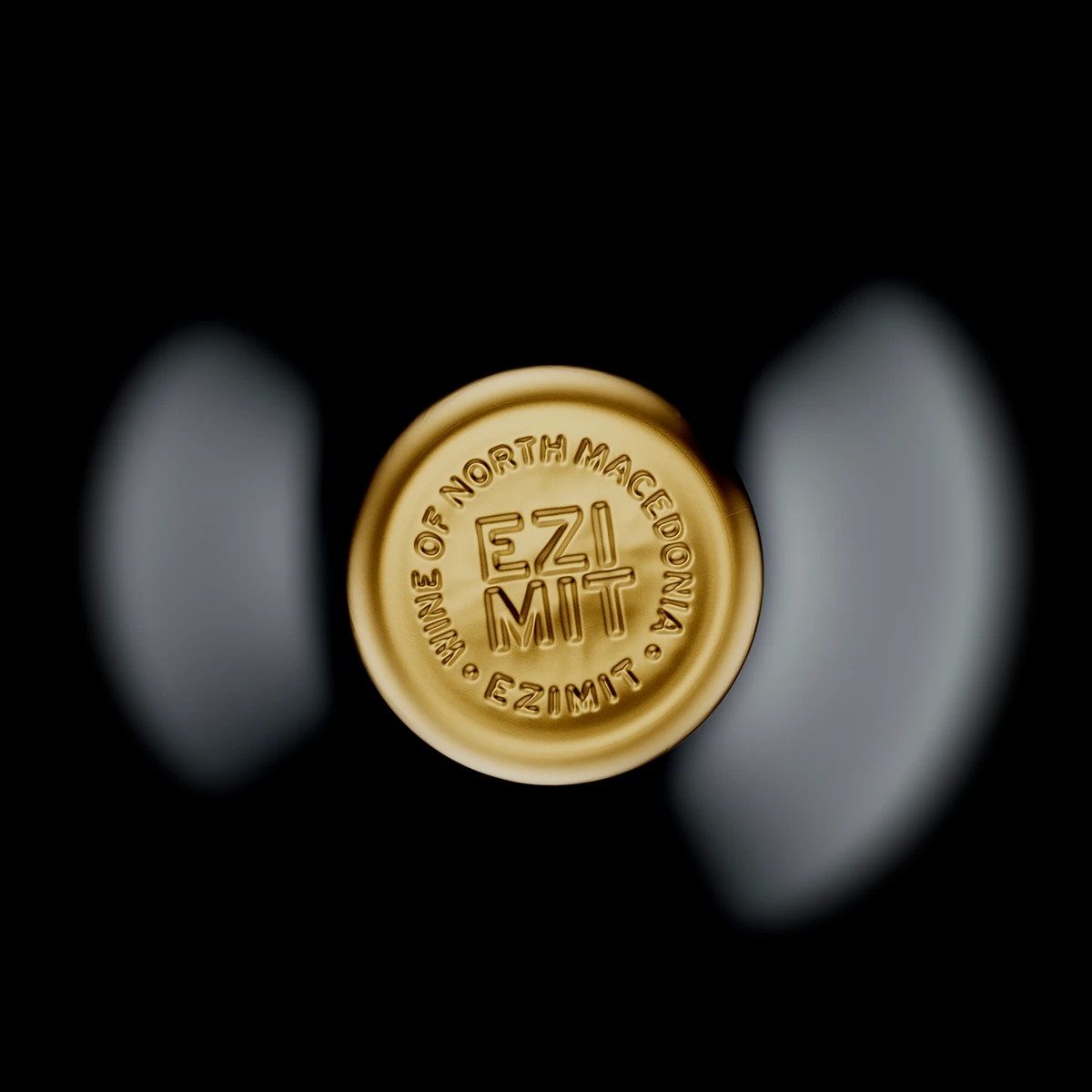 layered label design